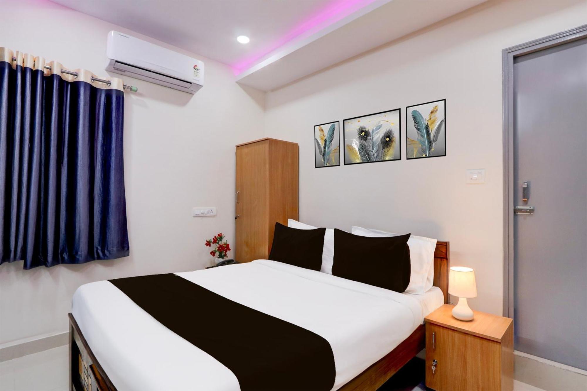 Super Townhouse Nanak Ram Guda Near Waverock Sez Хидерабад Екстериор снимка